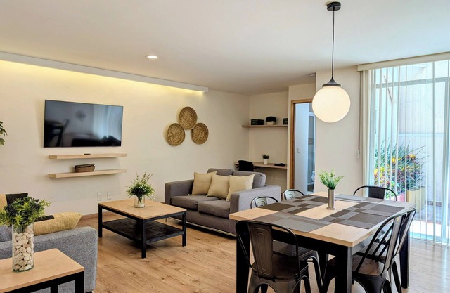 Casa Donceles Apt 3 Group Top Choice, Complimentary baggage storage.