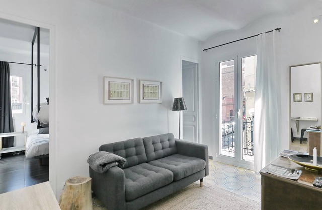 Casa Nanit Apt A near Camp Nou
