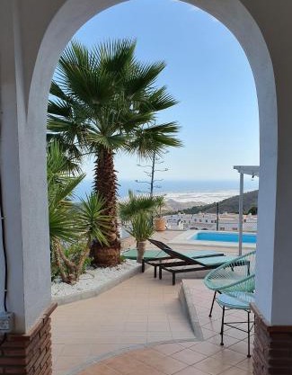CASA JAN with pool, mountain and sea views.