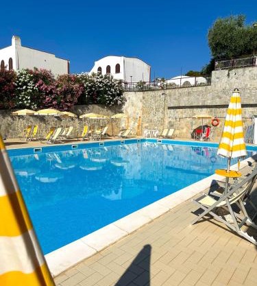Casa La Perla - Alloggio con terrazza panoramica, piscina e free parking