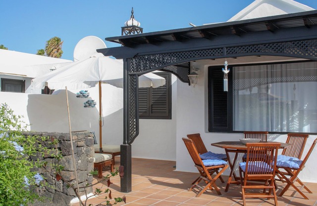 Casa Las Rosas | Beautiful front line holiday home in a prime location