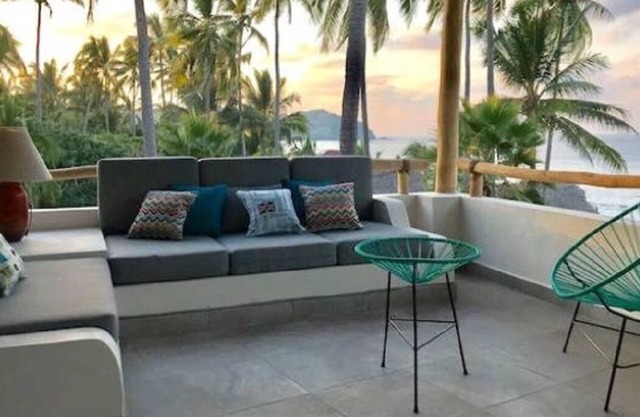 Casa LULY 3 PH is a wonderful beachfront vacation condo apartment