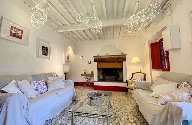 Casa Mariquita, Scegli una Delle Storiche Proprietà di Bolgheri