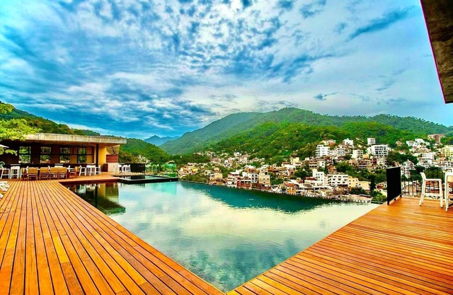 Casa Maya | 1-BR Oasis in Romantic Zone