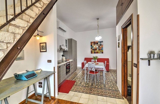 Casa Murgiana: A characteristic and welcoming two-story independent house, with Free WI-FI.