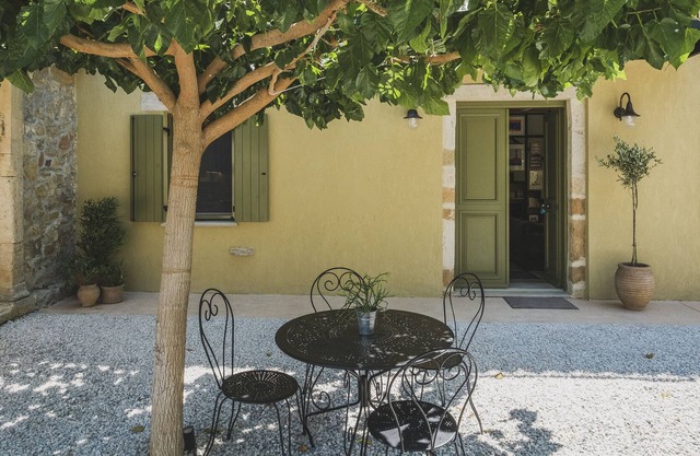 Casa Olea - A Venetian era Home with Courtyard
