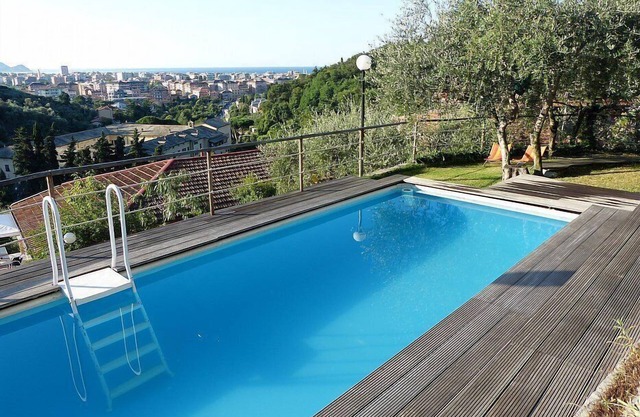 Casa Oleandro C: An elegant and welcoming apartment surrounded by the greenery, with Free WI-FI.