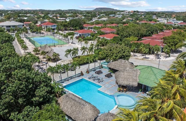 Casa Piña Curaçao, your private getaway into the tropics!