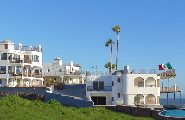 Casa Playa Baja