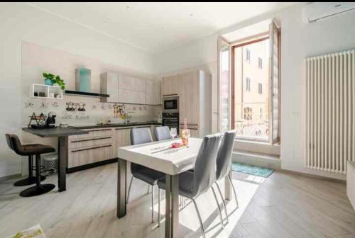 Casa San Giacomo "VACANZE IN PUGLIA" Appartamento in Centro Storico a pochi passi dal TEATRO CURCI e CASTELLO SVEVO