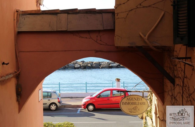 Casa Tina a stone's throw from the sea