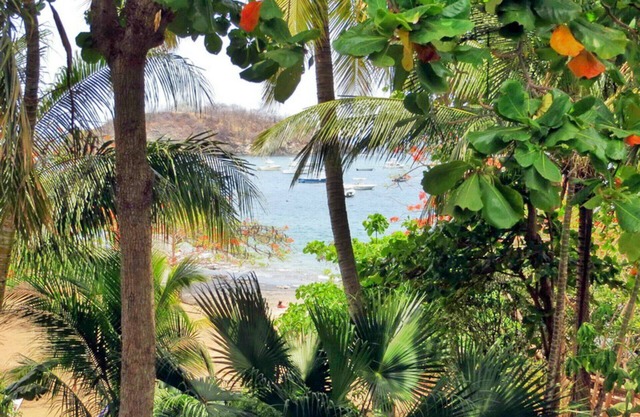 Casa Uno, Beachfront in Lovely Playa Ocotal.