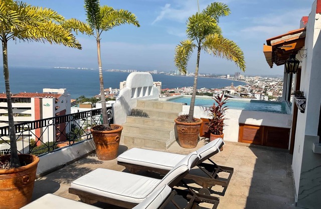 Casa Ventana: Luxury Penthouse.
