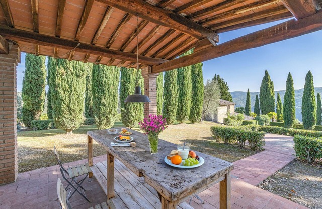 Casale Al Sole Tra Le Vecchie Vigne 10, Radda in Chianti, Italy