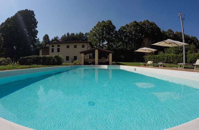 CASALE LA FATA, FLORA delightful two bedroom pool front apartment