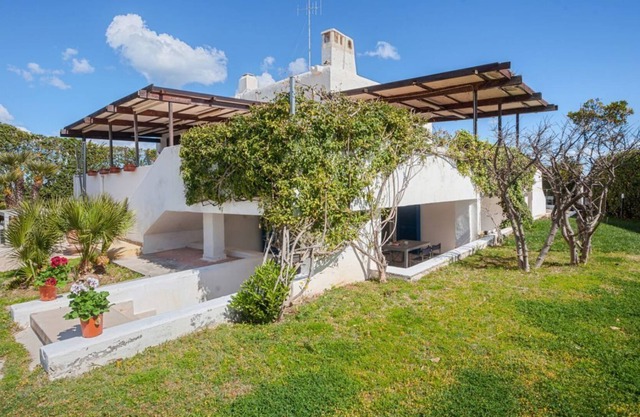 Casalmare Azzurra Apt x9 with garden & patio!