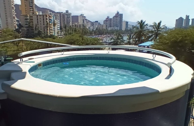 (Cascadas) Oceanfront Balcony Private Heated Pool