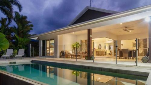 Cascade Links Port Douglas