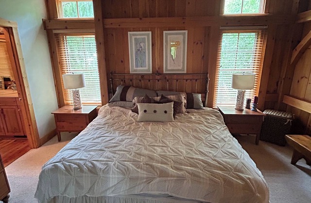 Cashiers North Carolina Cabin on Golf Course with Pool Table!
