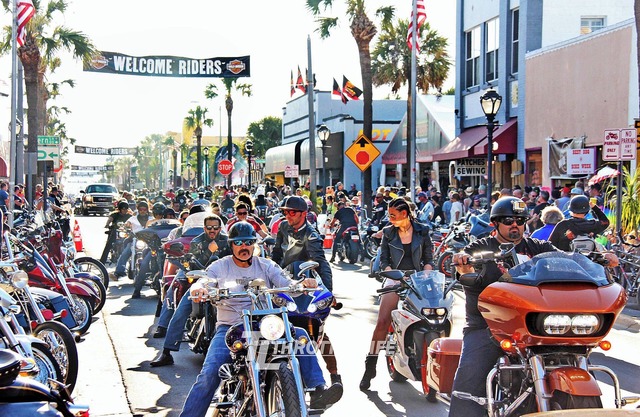 Catch Bike Week in Style! Ocean Walkn2BR/2BA Beachfront Condo — March 1–8, 2025