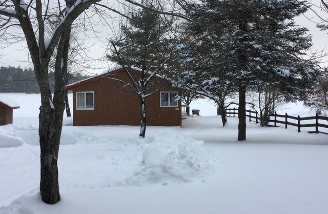 Cedar Year Round Cottage Rental
