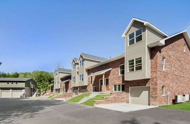 Cedarview Condos