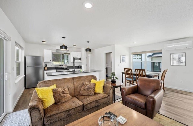 Centennial Pines Retreat - A Cozy and Centrally Located Home
