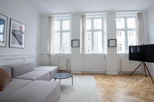 Central 2-BR apartment in the Inner city - 199
