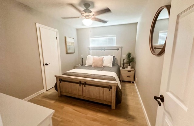 Central/3 BR 1 BA/Fenced Yard/Carport/Cozy