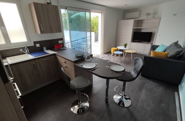 Central apartment with beautiful furnished terrace