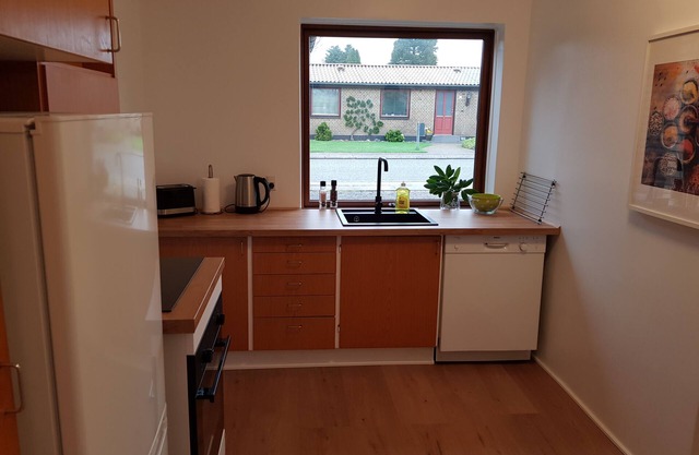 Central Holiday Home in Billund 5 bdr - 500 m to Lego House