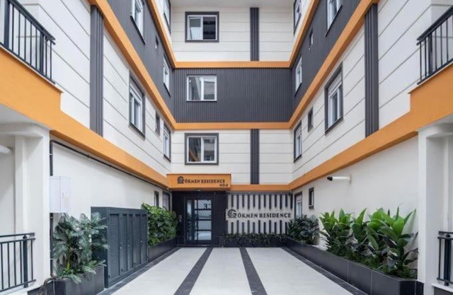 Central Location 2 Bedroom Apt