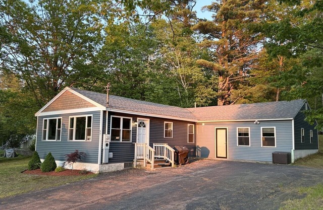 Central Location! 4BR w Boat Slip Option!