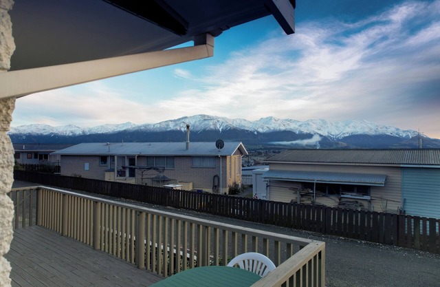 Central Location | Mountain Views | Warm - KK5436, Central Location | Mountain Views | Sunny
