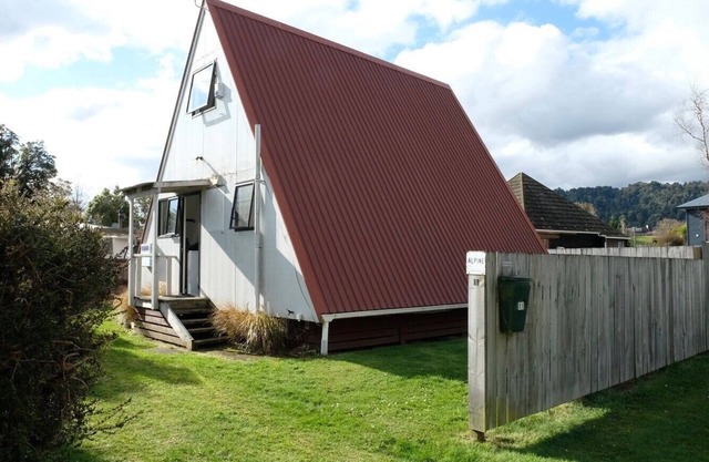 Central Ski Chalet - Ohakune Holiday Home
