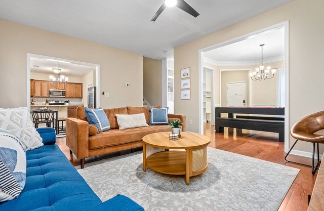Central to RTJ, Downtown Auburn & Opelika - Sleeps 12 - Memory Foam Mattresses