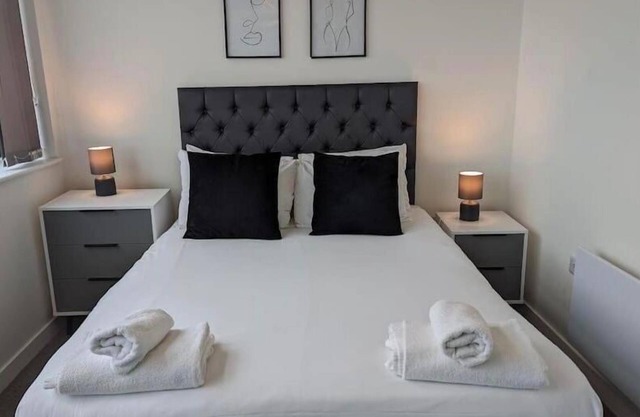 Central Trafford Apartment Free Parking
