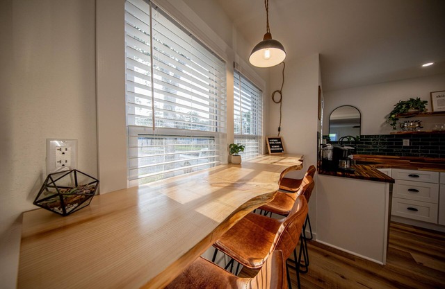 Centrally Located Cozy Modern Home in Bethel