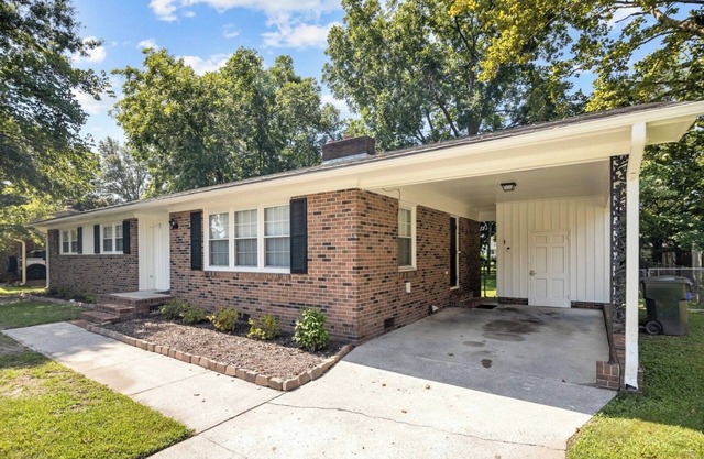 Centrally Located in Greenville! Many upgrades!