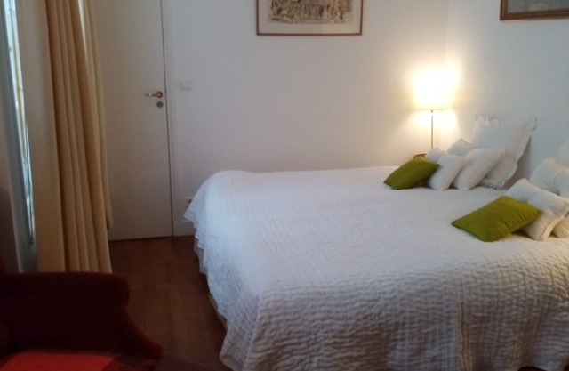 CENTRE VILLE St GERMAIN PRES historic center close to river comfort calm bright