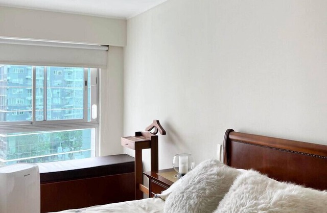 Centric and Cozy Apt 3bed 2.5 bath w/parking