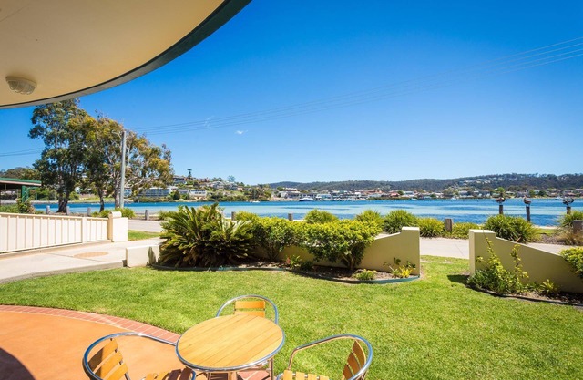 Cetacea Luxury Apartments - 2 Bedroom Lake View Apartment