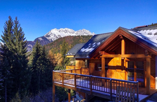 Chalet 150m from skilift