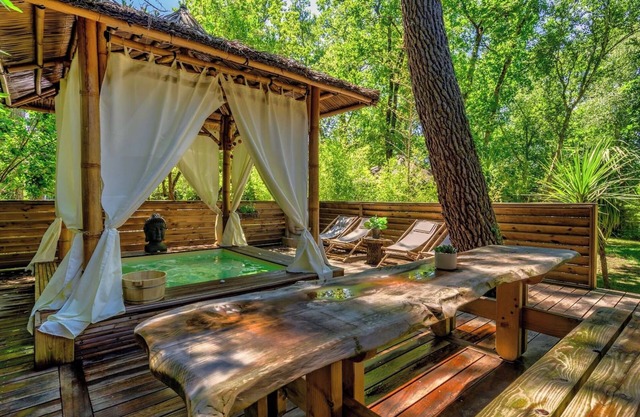 Chalet "Bangli" with Private Terrace and Wi-Fi