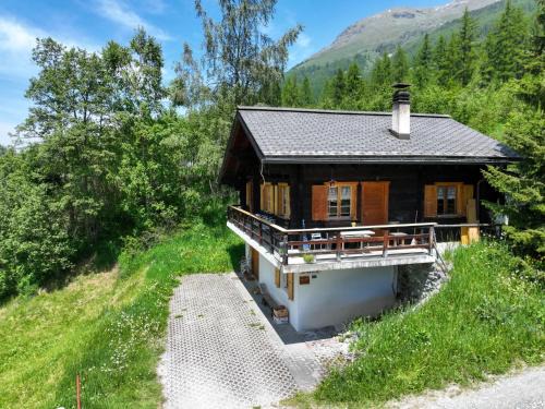 Chalet Coquelicot by Interhome
