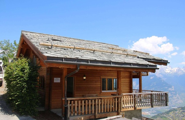 Chalet in Veysonnaz with mountain view