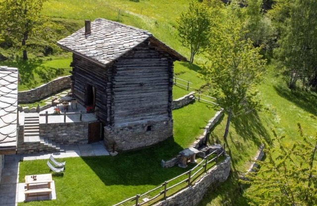 Chalet les Combes by Interhome