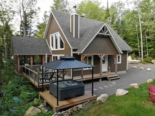 Chalet Spa Le Boral , Chertsey