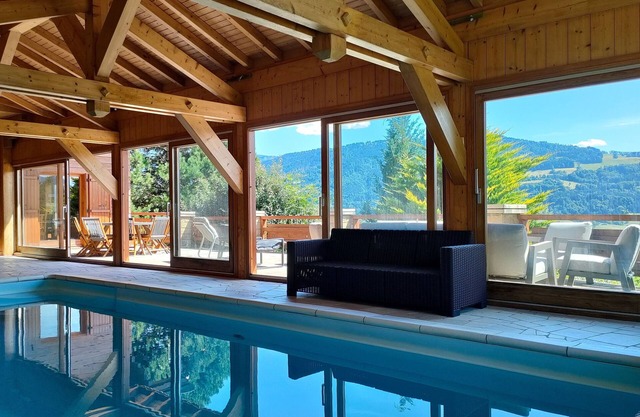 Chalet Taninges - Piscine privée chauffée