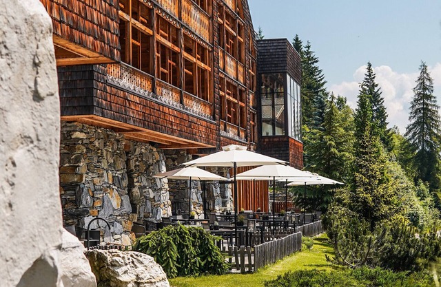 Chalet 'Tenne Chalet' with Mountain View, Shared Pool & Wi-Fi
